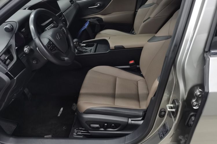 雷克萨斯ES 2023款 260 卓越版中控内饰19