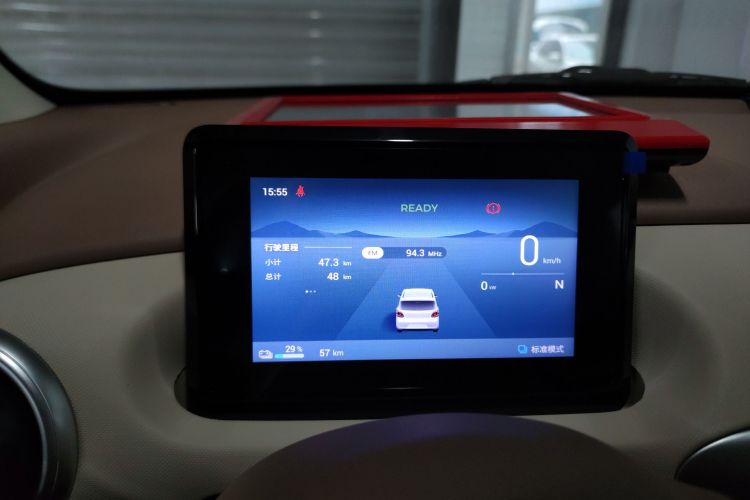 五菱汽车 宏光MINIEV 2025款 四门版 进阶款中控内饰14