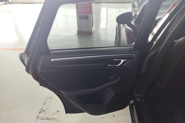 保时捷 2017款  Macan 2.0T中控内饰49