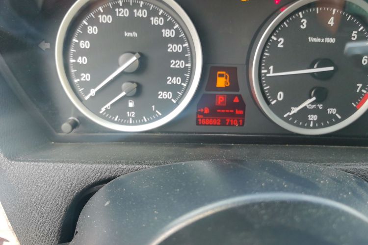 宝马X6 2012款 xDrive35i中控内饰15