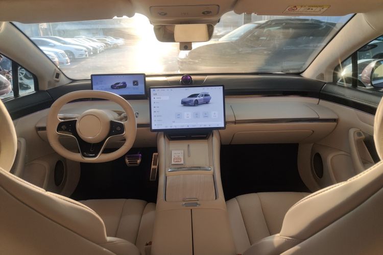 鸿蒙智行 智界S7 2025款 855km Max中控内饰7002