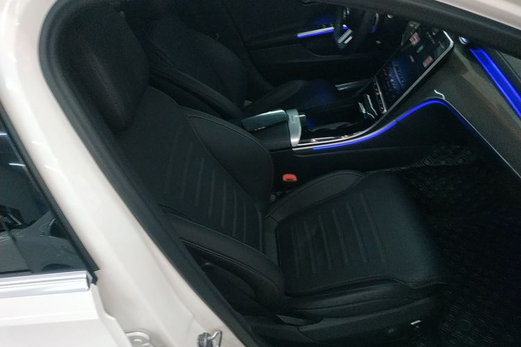 奔驰C级 2023款 C 260 L 运动版局部细节41