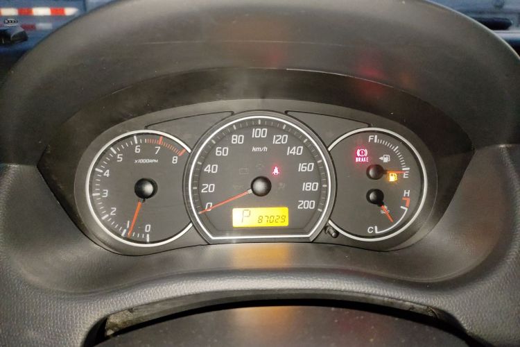 铃木 雨燕 2016款 1.5L 自动时尚型酷玩版局部细节14