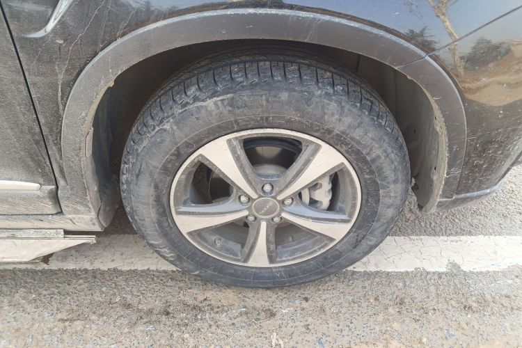 哈弗H6 2014款 运动版 1.5T 手动两驱精英型车身外观10