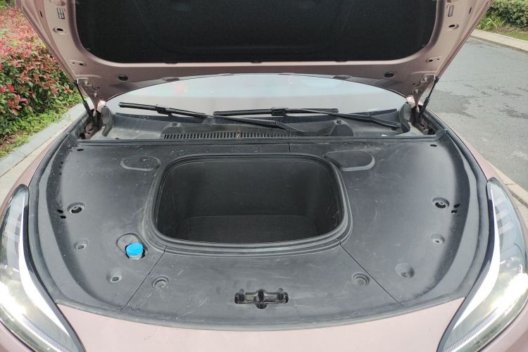 哪吒汽车 哪吒GT 2023款 560机舱底盘24