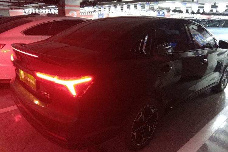 飞凡汽车 飞凡ER6 2021款 新动版 620km 智享版车身外观6005