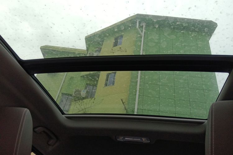 宝马X2 2023款 sDrive25i M运动曜夜版局部细节22