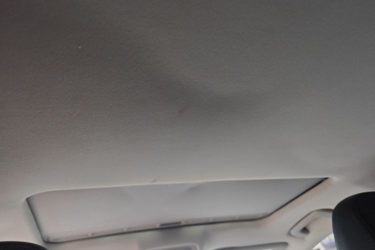 奥迪A4L 2015款 35 TFSI 自动标准型中控内饰22