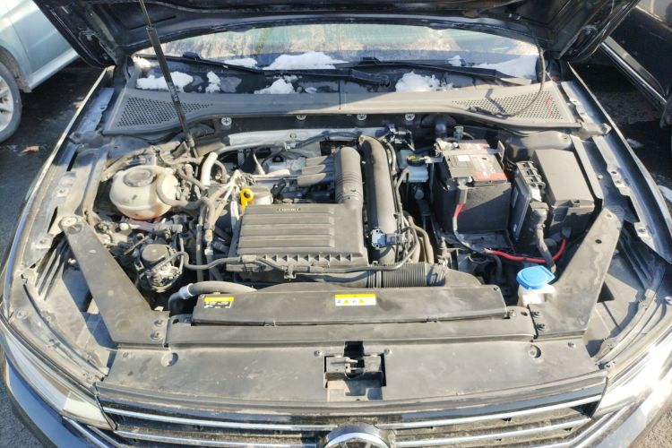 大众 迈腾 2020款 280TSI DSG 舒适型机舱底盘24