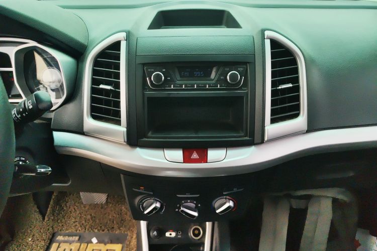 江汽集团 瑞风S3 2016款 1.5L CVT豪华型中控内饰16