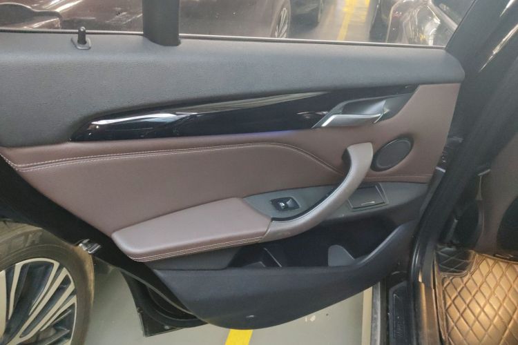 宝马X1 2020款 sDrive25Li 领先型中控内饰7008