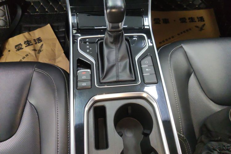奇瑞 艾瑞泽5 2019款 改款PRO 1.5L CVT青春版 国VI中控内饰18