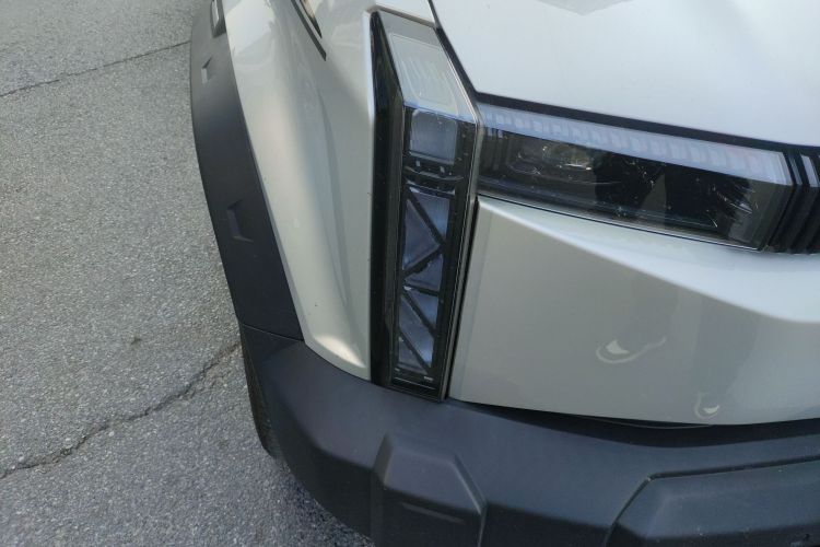 奇瑞iCAR 03 2024款 501km 两驱长续航版车身外观8