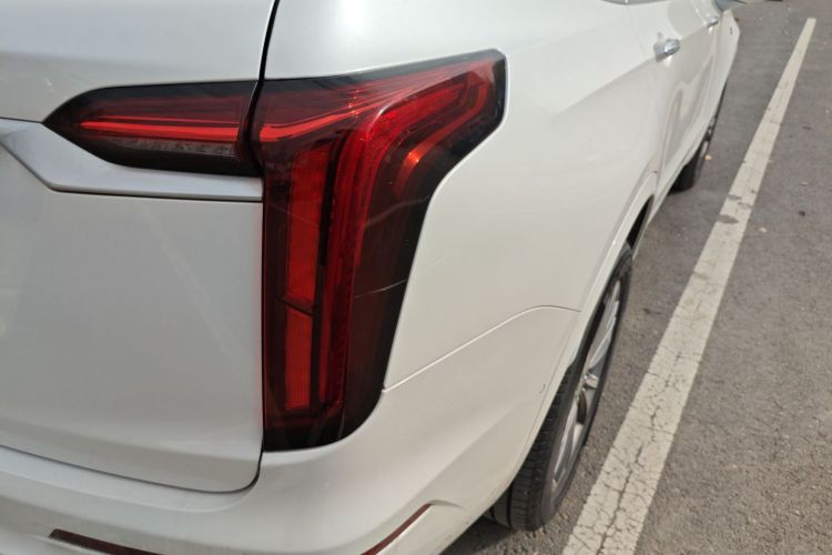 凯迪拉克XT6 2020款 28T 六座四驱豪华型车身外观6006