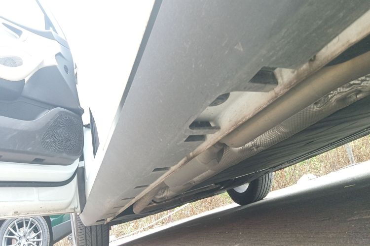 荣威D7 2023款 DMH 125km 卓越版局部细节9002