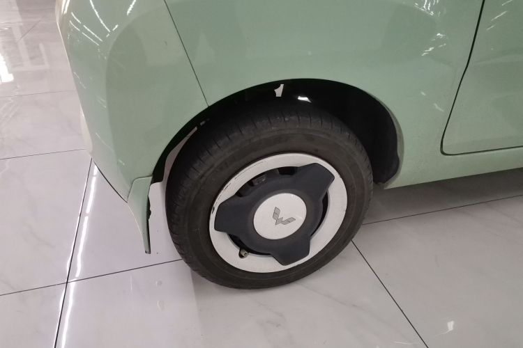 五菱汽车 宏光MINIEV 2021款 马卡龙臻享款 磷酸铁锂车身外观6008