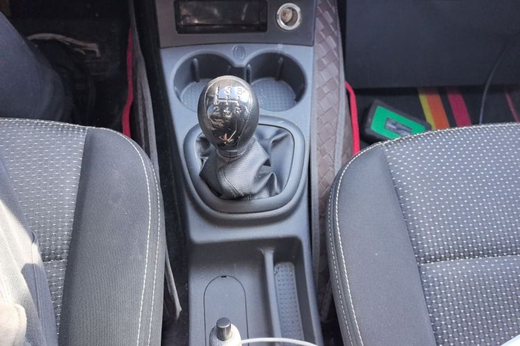 东风风光 风光330 2019款 1.5L手动实用型II 国VI局部细节18