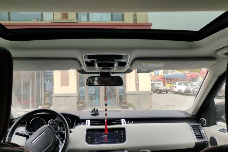 路虎 揽胜运动版 2014款 3.0 SC V6 HSE中控内饰22