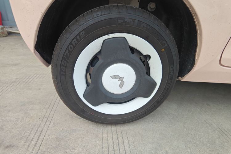 五菱汽车 宏光MINIEV 2021款 马卡龙臻享款 磷酸铁锂车身外观6008