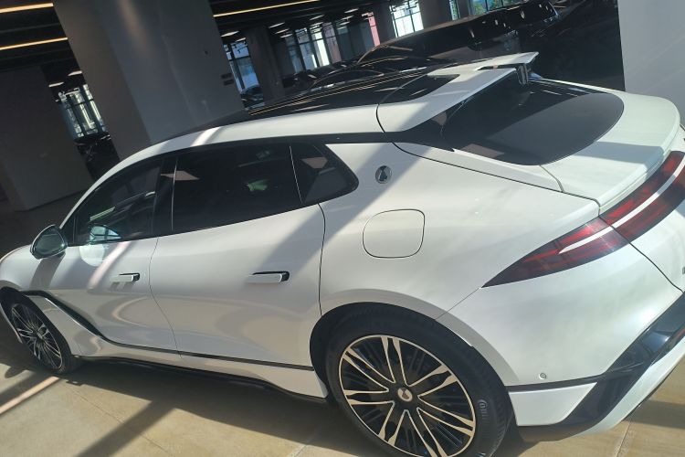 腾势Z9GT 2024款 1100四驱Ultra版车身外观6003