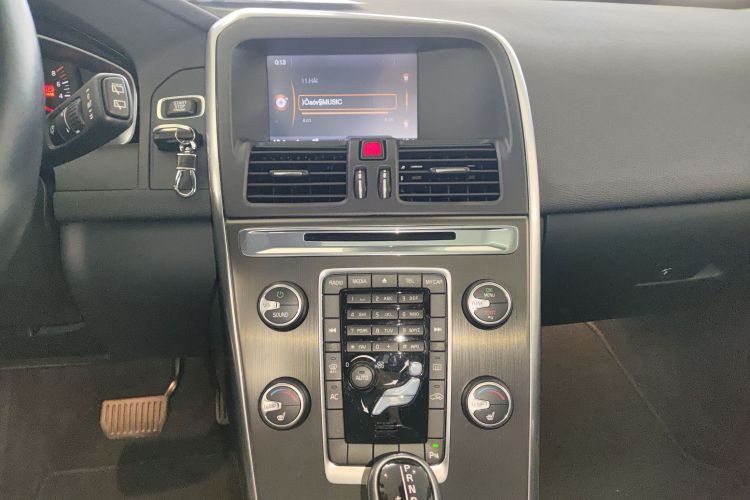 沃尔沃XC60(进口) 2014款 T5 智逸版中控内饰16