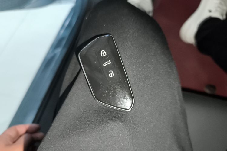 大众 2022款 凌渡L 280TSI DSG酷辣版中控内饰11