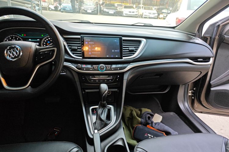 别克 英朗 2015款 15N 自动豪华型中控内饰16