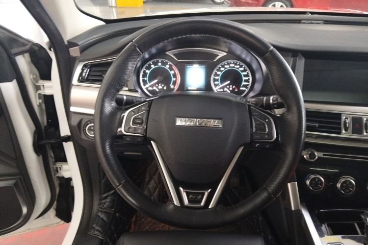 哈弗H7 2016款 蓝标H7 2.0T 自动豪华型中控内饰13