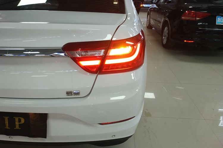 吉利汽车 远景 2020款 改款 1.5L 手动亚运版车身外观6006