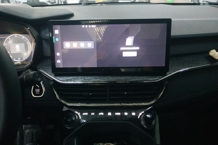 领克06 2023款 Remix 1.5T 劲Pro中控内饰16