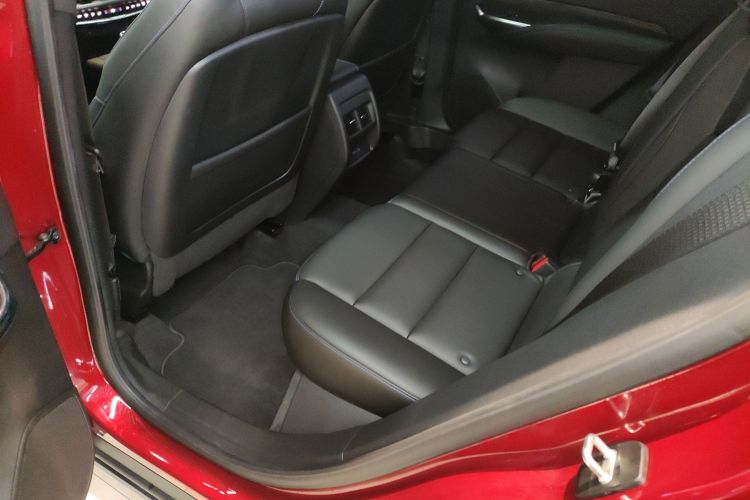 凯迪拉克XT4 2024款 28T 四驱豪华型中控内饰21