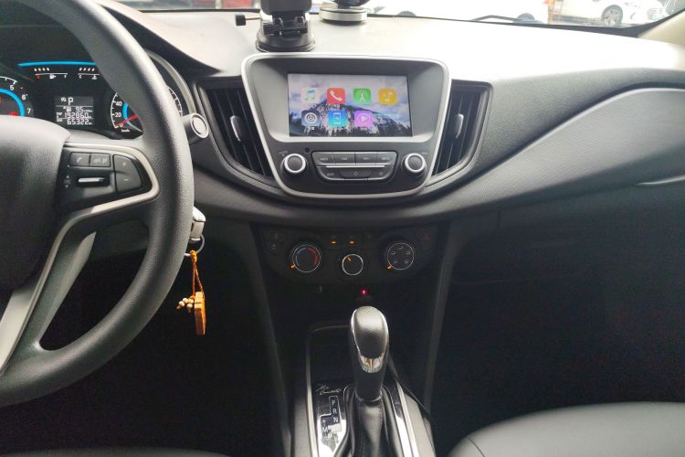 雪佛兰 科沃兹 2019款 320 自动欣悦版中控内饰16