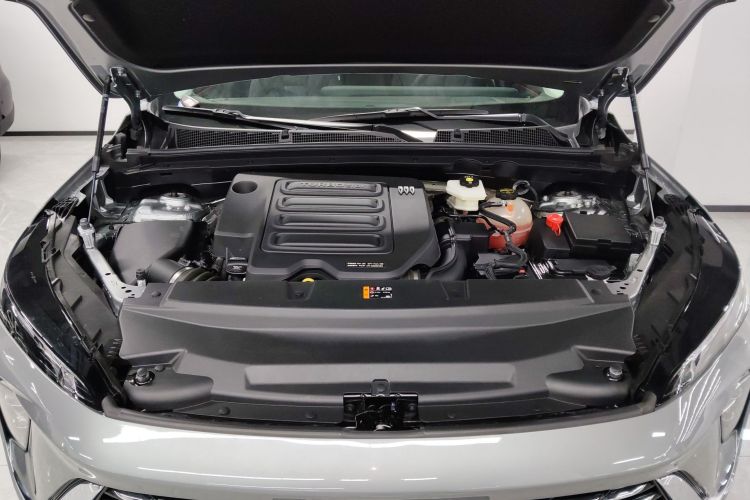 别克 昂科威 2025款 25T 进享白金版机舱底盘24