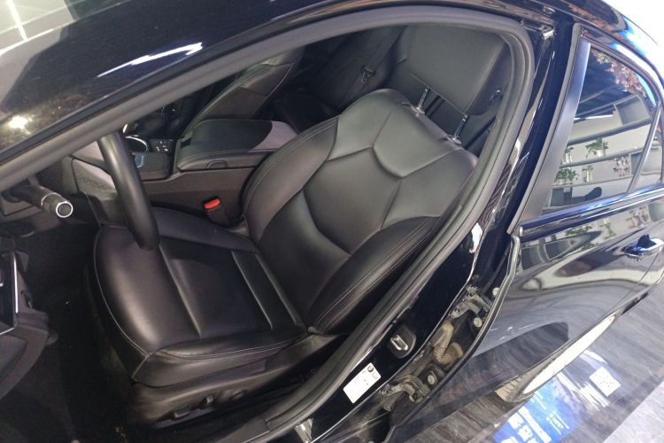 凯迪拉克CT4 2020款 28T 时尚型中控内饰19