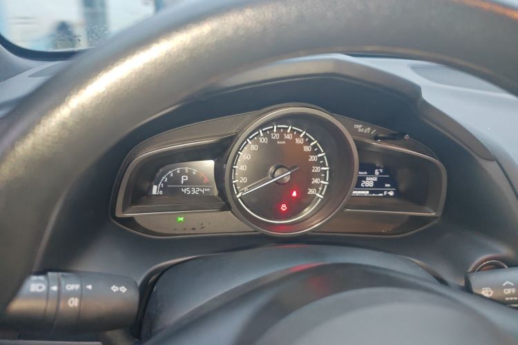 马自达CX-4 2021款 2.0L 自动两驱蓝天探索版中控内饰14