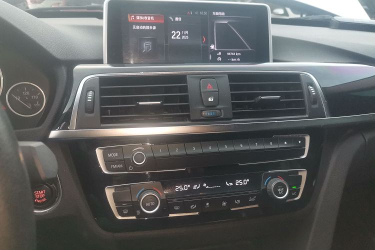 宝马3系GT 2018款 320i 时尚型中控内饰16