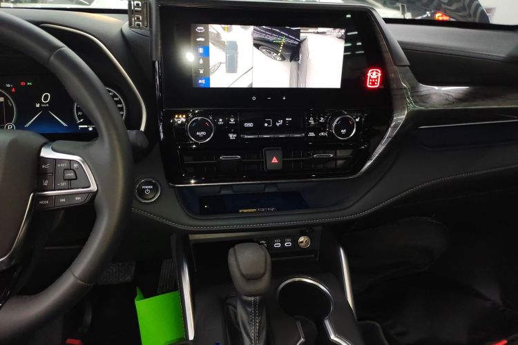 丰田 皇冠陆放 2024款 2.5L HEV四驱豪华版局部细节16