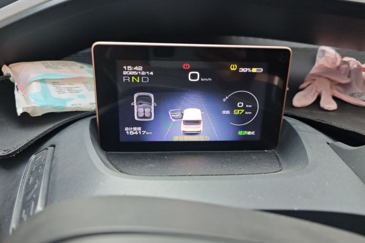 五菱汽车 五菱NanoEV 2021款 玩乐款中控内饰14