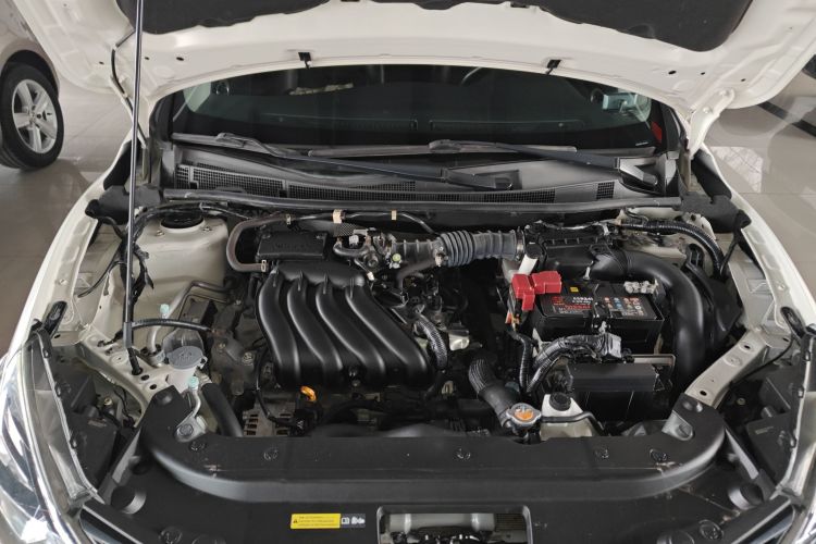 日产 轩逸 2019款 经典 1.6XL CVT豪华版机舱底盘24