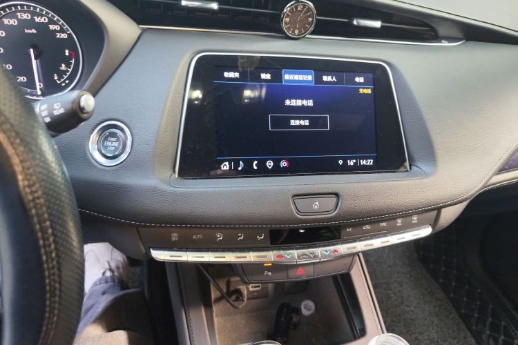 凯迪拉克XT4 2023款 28T 两驱风尚型中控内饰16