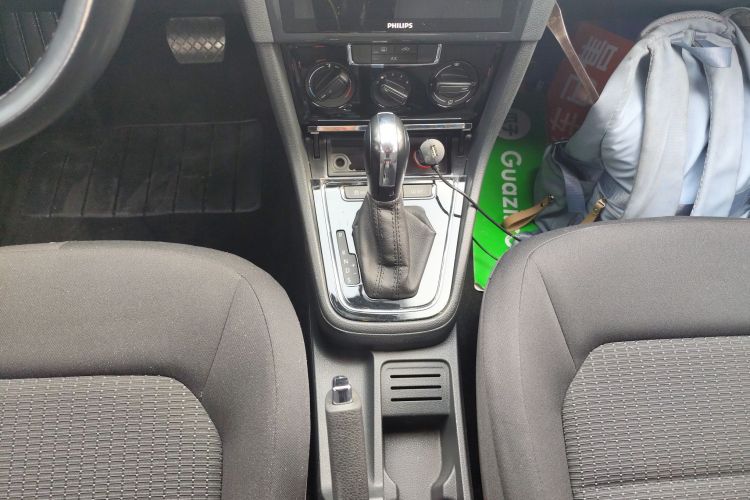 大众 宝来 2015款 质惠版 1.6L 自动时尚型中控内饰18