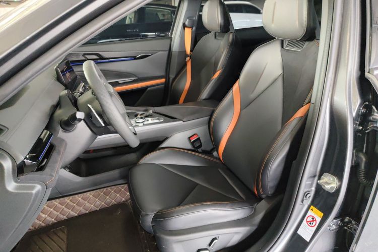 长安UNI-V 2022款 1.5T 运动版中控内饰19