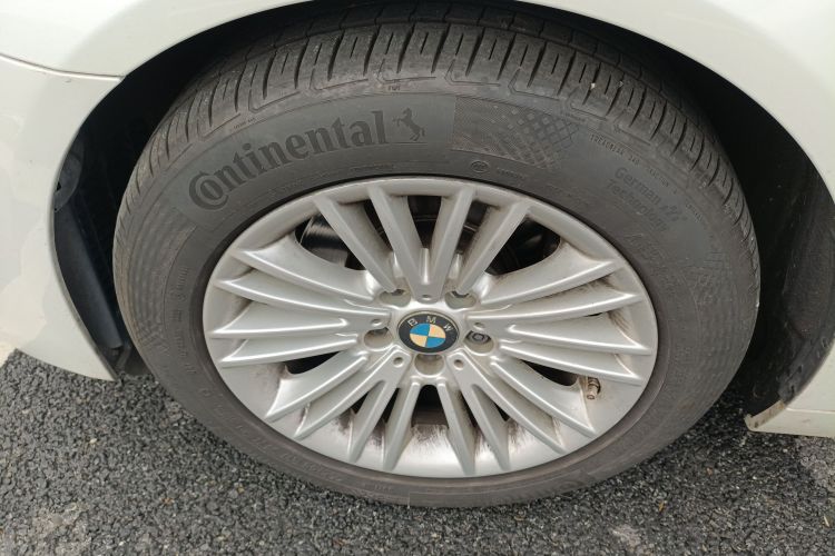 宝马5系 2014款 525Li 领先型车身外观6007