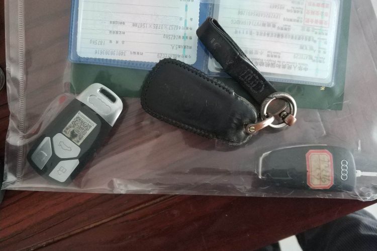 奥迪Q2L 2022款 35 TFSI 进取致雅型中控内饰7001