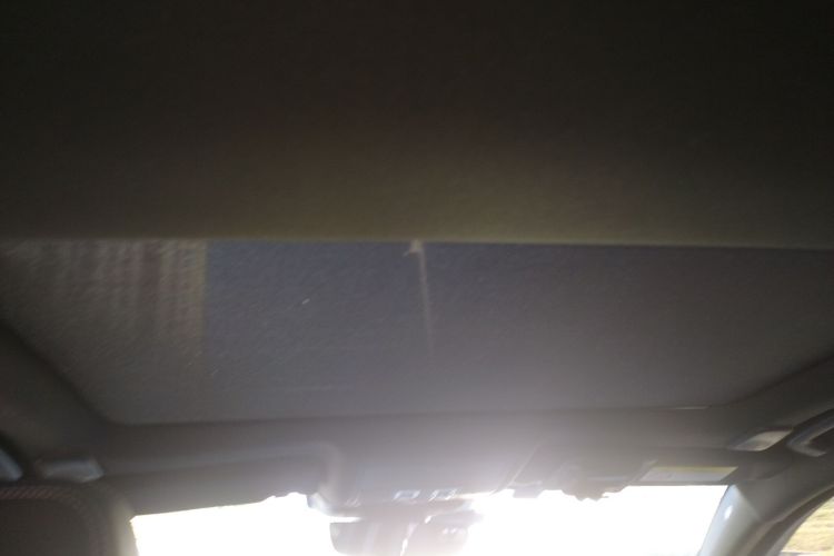 捷豹XEL 2021款 2.0T 250PS R-DYNAMIC S进取运动版中控内饰22