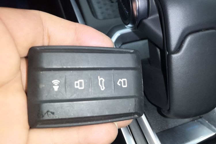 坦克400新能源 2024款 Hi4-T 越野版中控内饰11