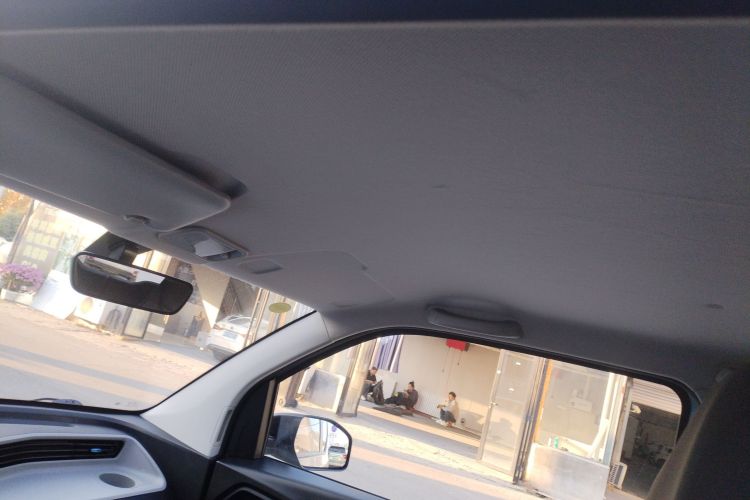 五菱汽车 宏光MINIEV 2022款 轻松款 磷酸铁锂中控内饰22