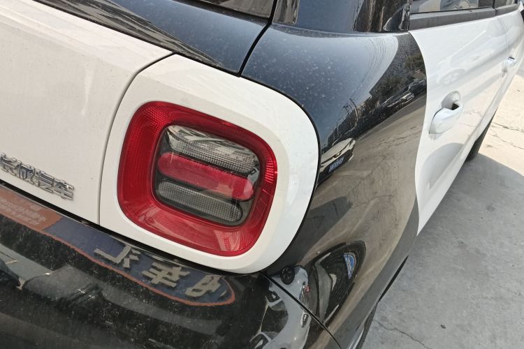 欧拉黑猫 2021款 405km 长续航型车身外观9