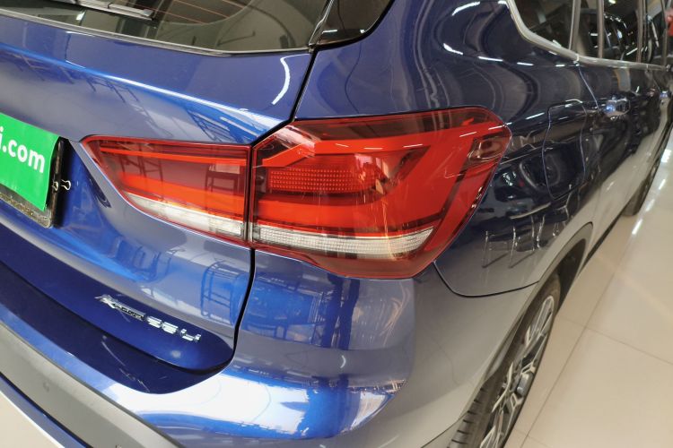 宝马X1 2020款 xDrive25Li 尊享型车身外观6006