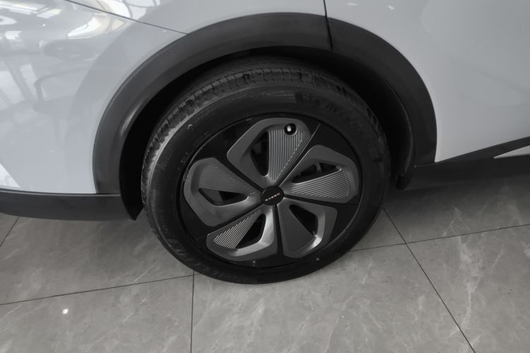 星途瑶光 2023款 400T 四驱奢享版车身外观6003